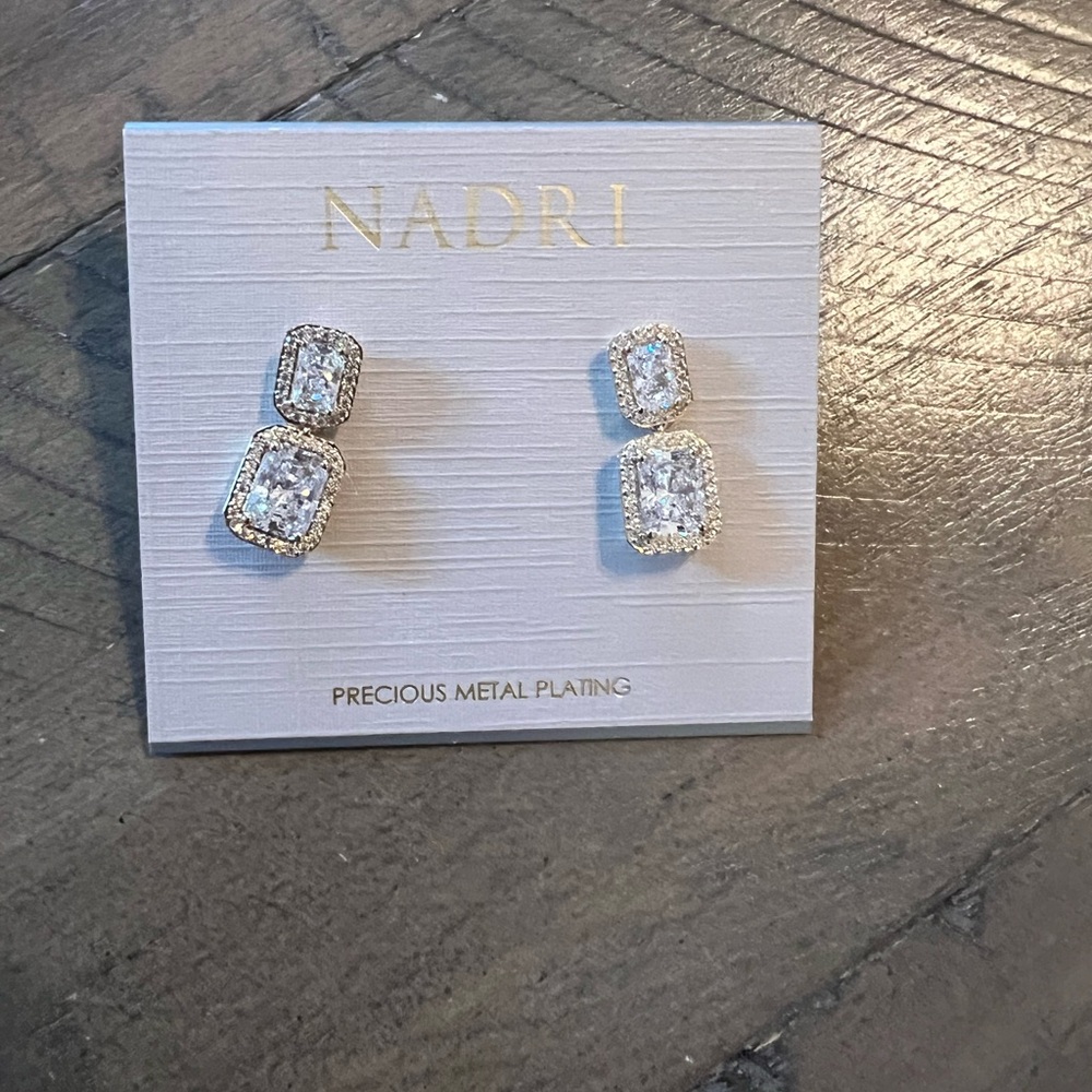 Nadri Dangle Diamond earrings! NWT!